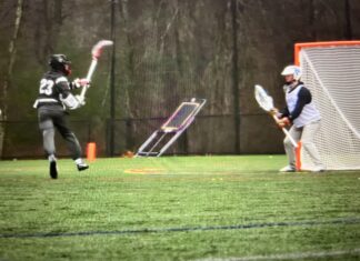 Hingham 8, Norwell 3 – Harbormen grind it out over Clippers